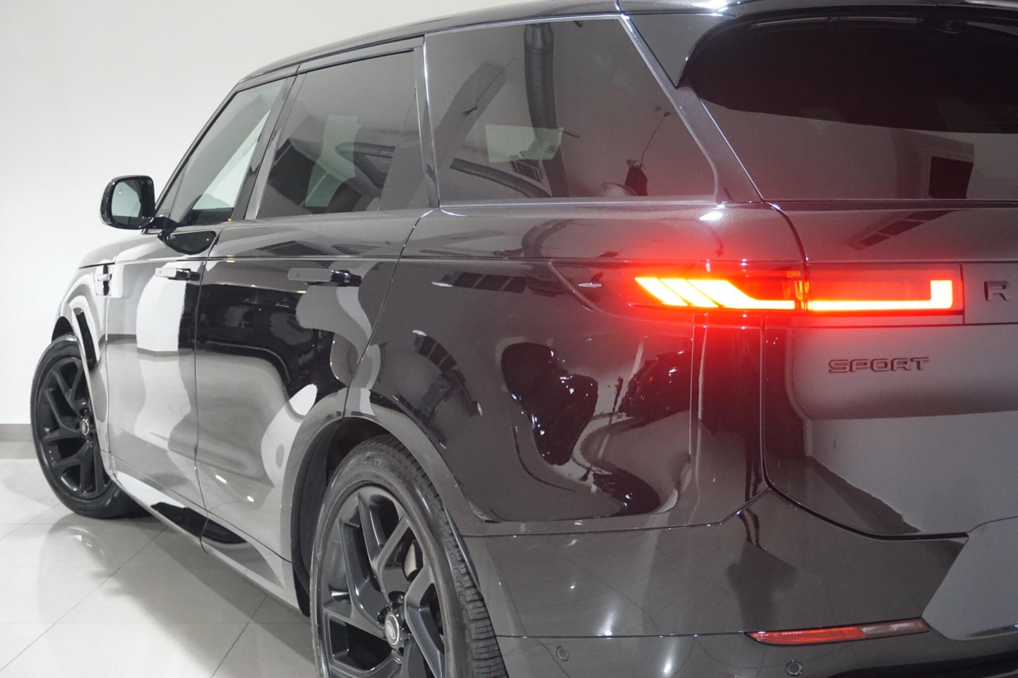 Land Rover Range Rover Sport 3.0 D300 MHEV Dynamic SE Auto 4WD Euro 6 (s/s) 5dr